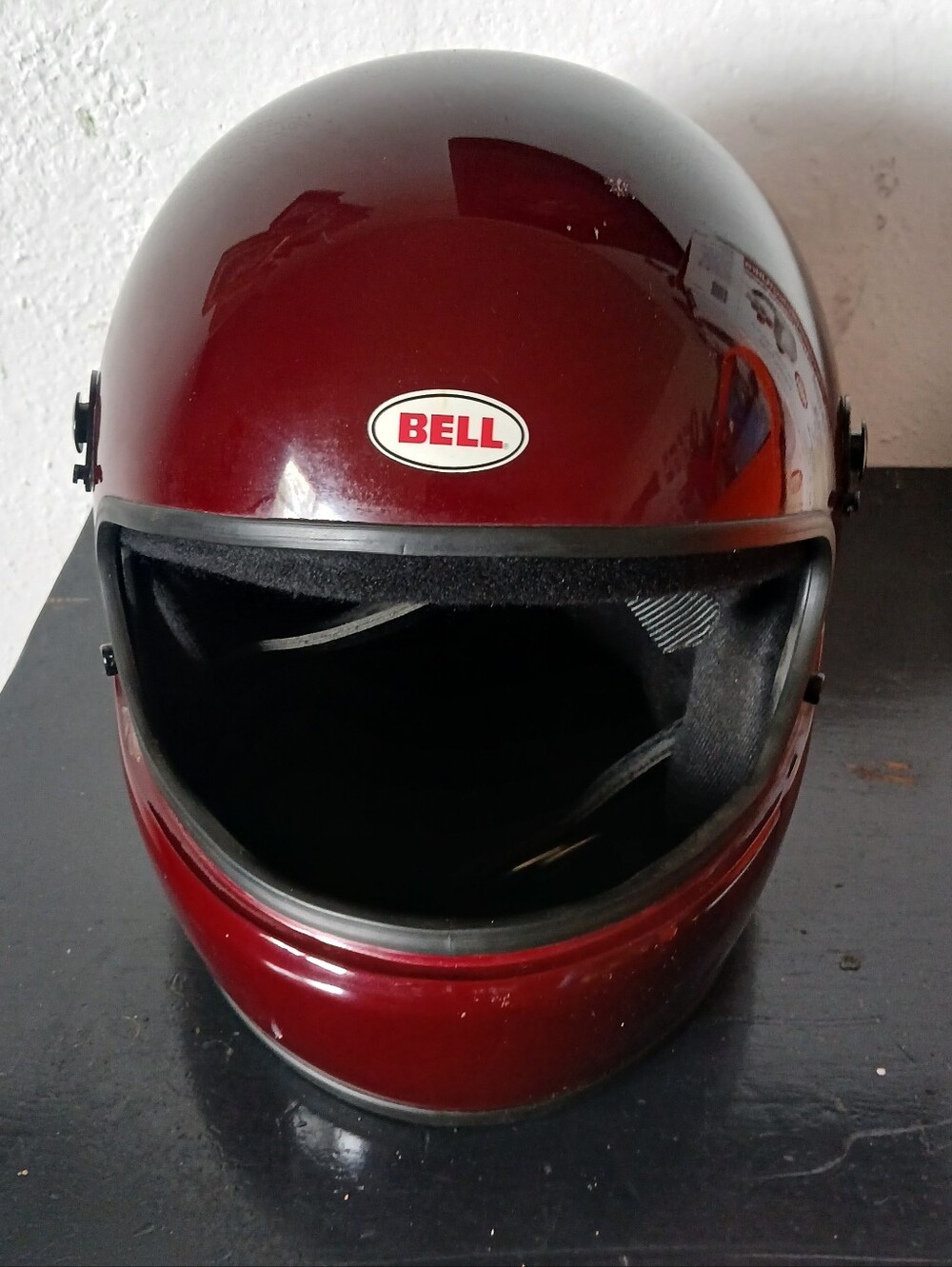 Vintage BELL Tourstar red motorcycle helmetColor. BurgundySize 7 1/2